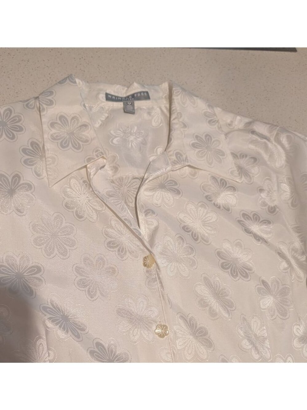 Foxcroft Wrinkle-Free White Floral Button-Up Shirt Flower Buttons Sz 16 Cotton - Picture 7 of 16